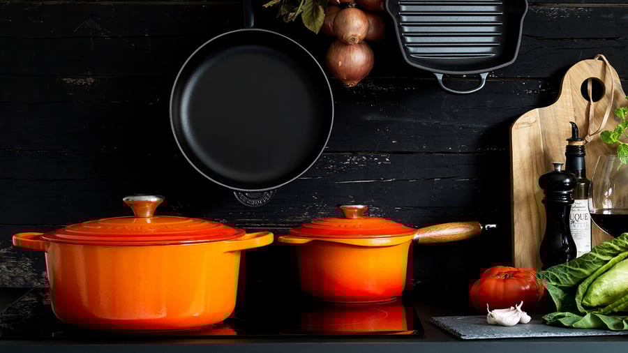 LeCreuset_Case_Unterseite_Header_1536x864